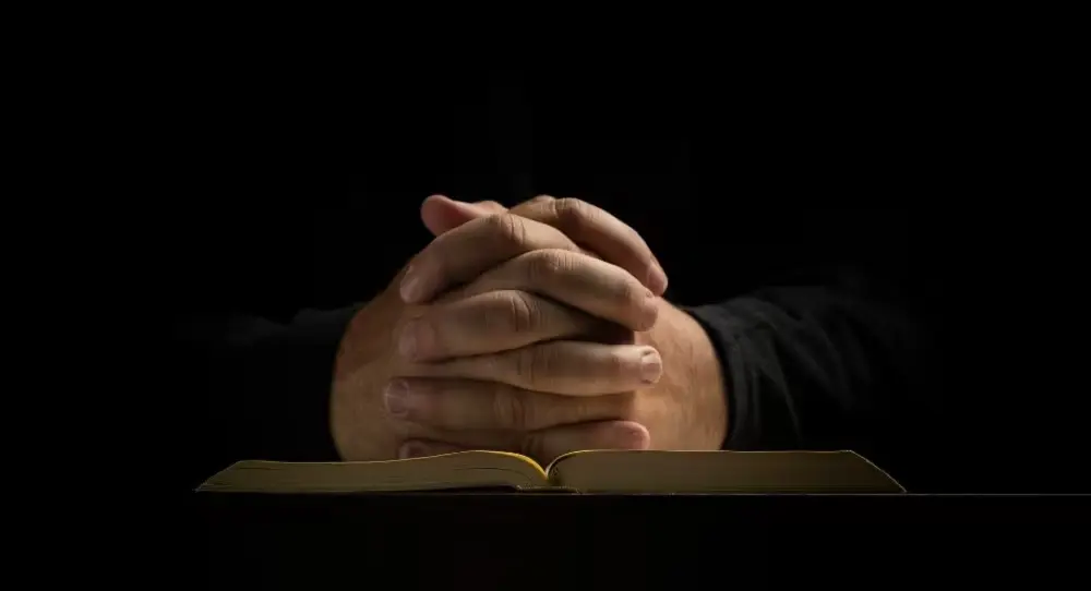 prayerChain header